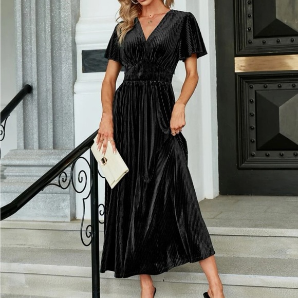 Luxe burnt orange velvet V neck butterfly sleeve dress LAST FEW - Picture 5 of 16